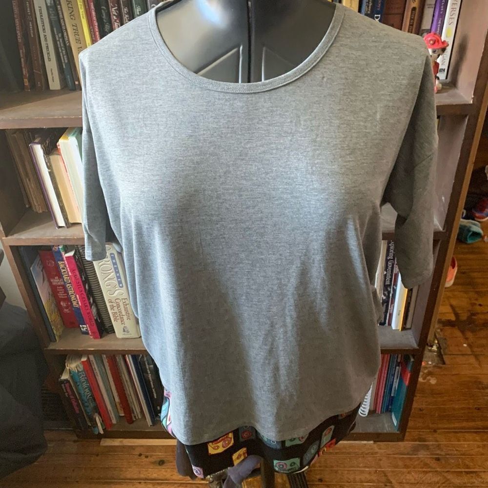 Lularoe cassette tape hem gray S Irma tunic
